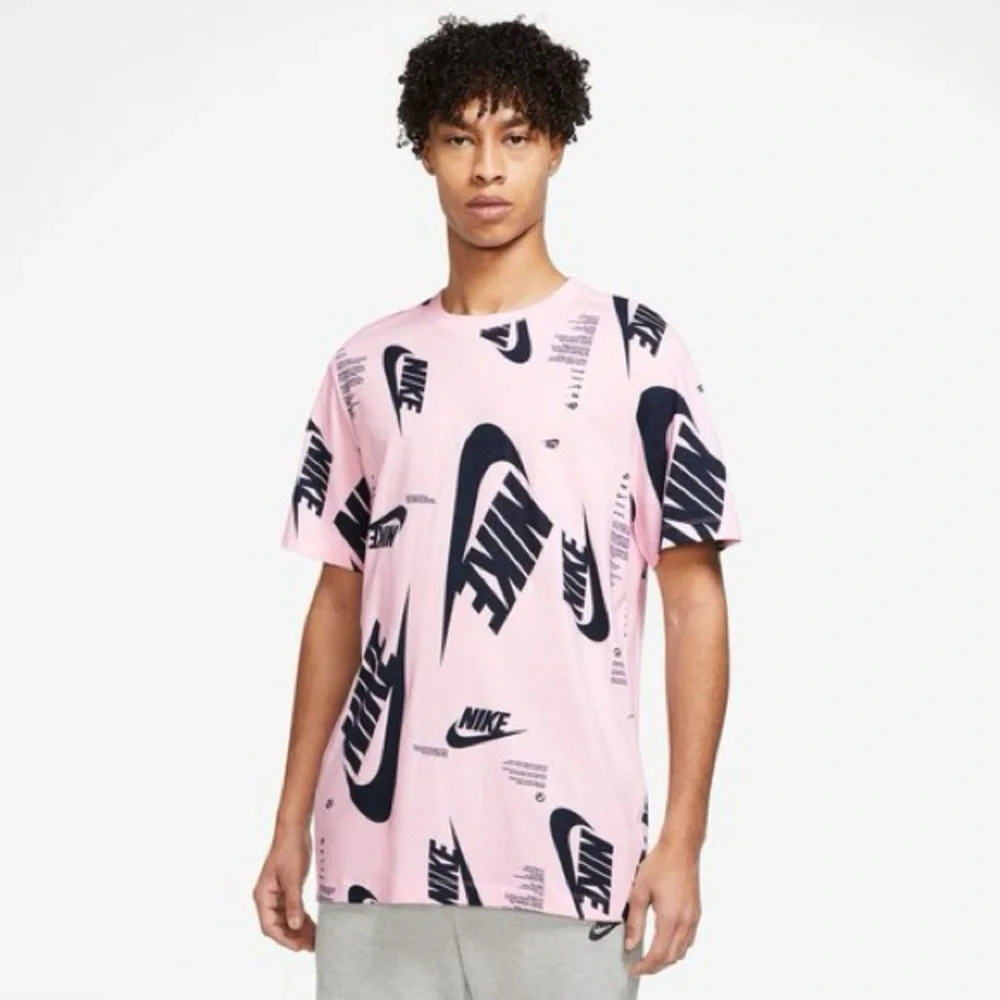 Men’s Nike Club Allover Print Pink Tee Size Large